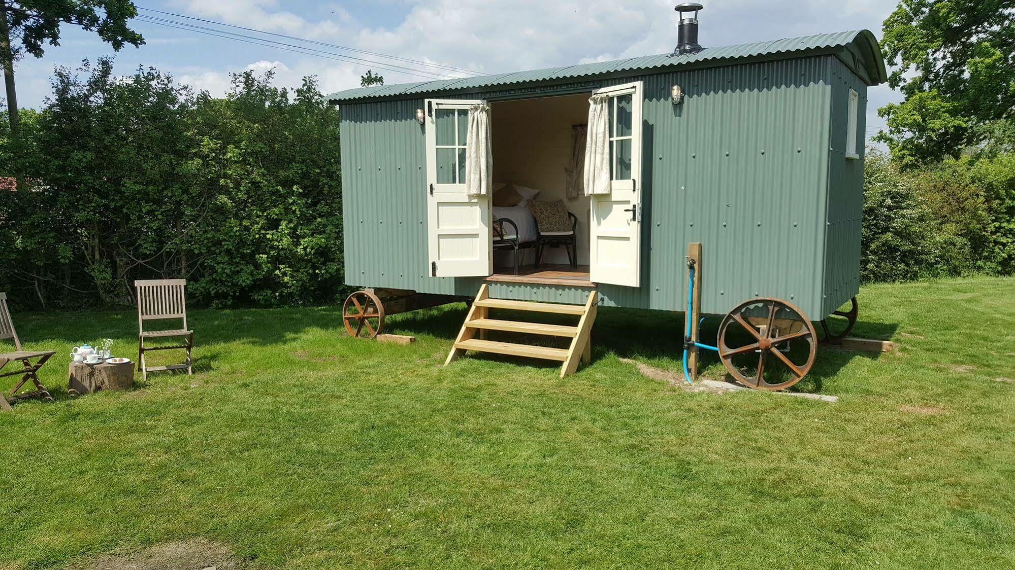 Wilderness B&B 3 Self Contained Rooms Nr Sissinghurst Headcorn エクステリア 写真